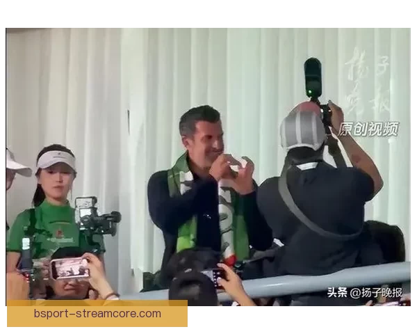 大耳杯登陆南京 菲戈亲临现场助阵苏超精彩对决